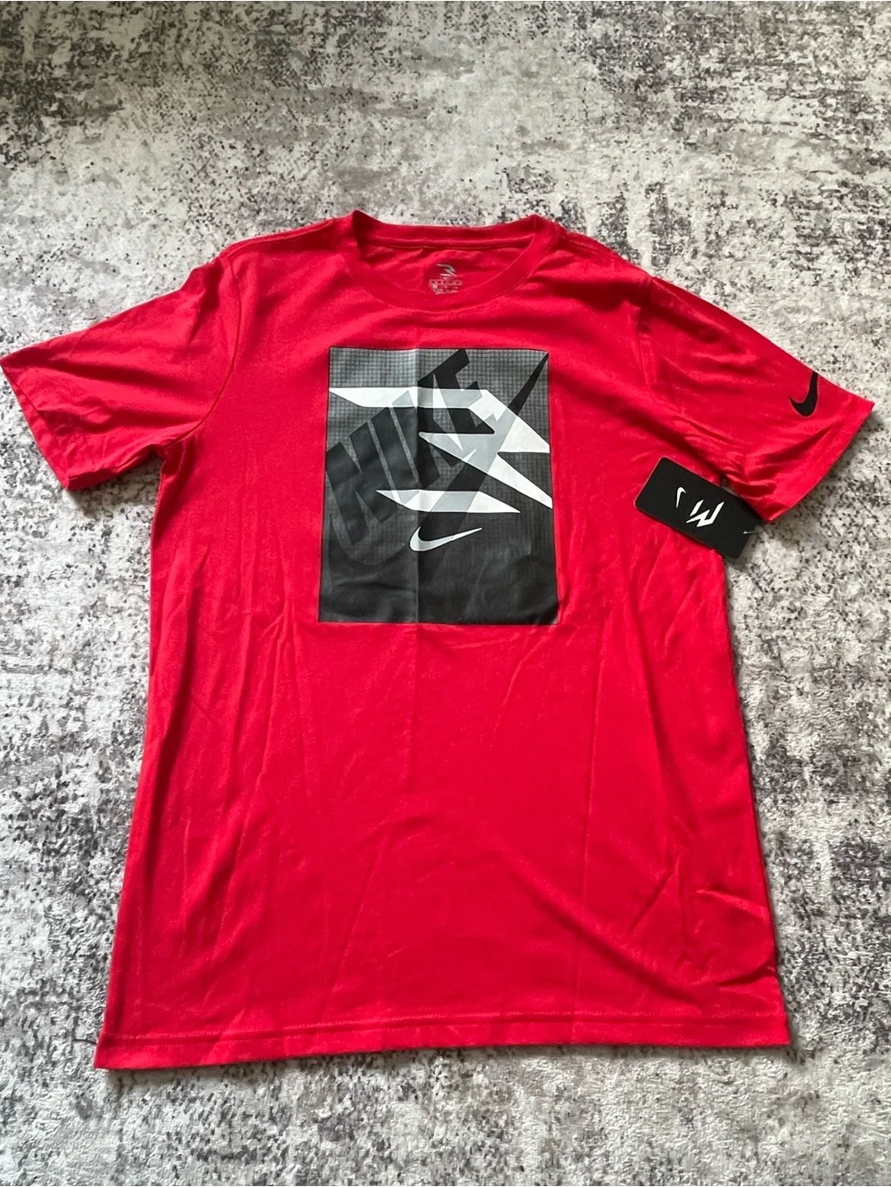 Boys youth XL NIKE t shirt red